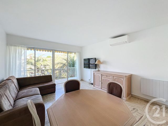 Appartement T3 à louer - 3 pièces - 57.15 m2 - CANNES - 06 - PROVENCE-ALPES-COTE-D-AZUR - Century 21 Confiance Immo